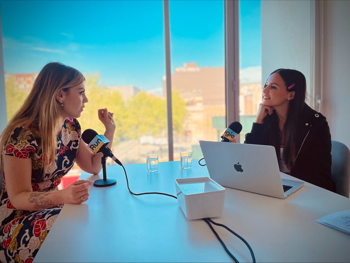 ellie_xifra's tweet photo. Ahora mismo con @cassvicente  💚 en @AticcoWorkspace  hablando de tatuajes, tokenización y su proyecto @oshunthree https://t.co/Azp8TWTh4F