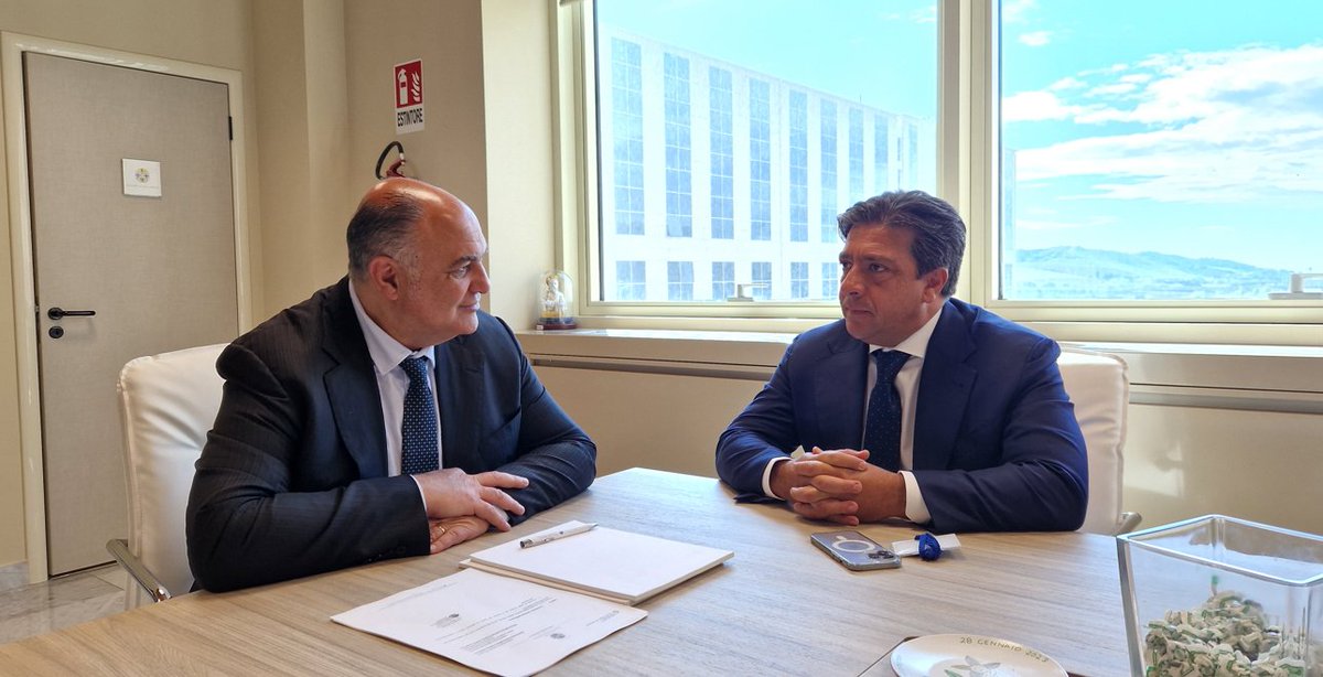 #AnpalServizi: Massimo Temussi incontra in Regione Calabria Giovanni Calabrese, assessore al #Lavoro e alla #Formazione professionale.

Focus su #ProgrammaGOL, piattaforma per lo skill gap analysis e azioni mirate per l’occupazione giovanile.

Leggi ➡️ anpalservizi.it/web/as/temussi…