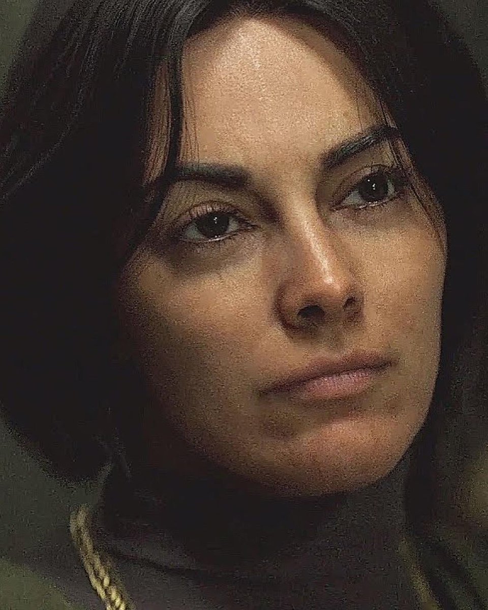 OptaneGaming's tweet photo. In all the characters in @CallofDuty.. I think i have found my favorite one.. and i can't stop loving her... 💖💖💖💖🥺🥺🔥@MariaECamargo 

#CallofDutyModernWarfareII #ValeriaGarza #Optane #OptaneGaming https://t.co/giNqC38lRW