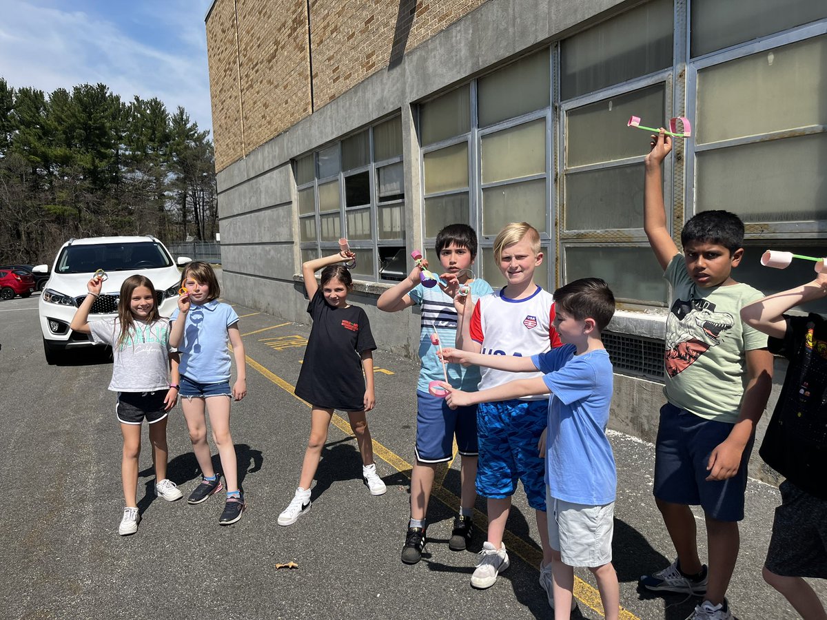 sheehan_kerry's tweet photo. STEM activity fun…A2 minds at work #WTAspirit #WPSspirit https://t.co/WdmKdmFSbd