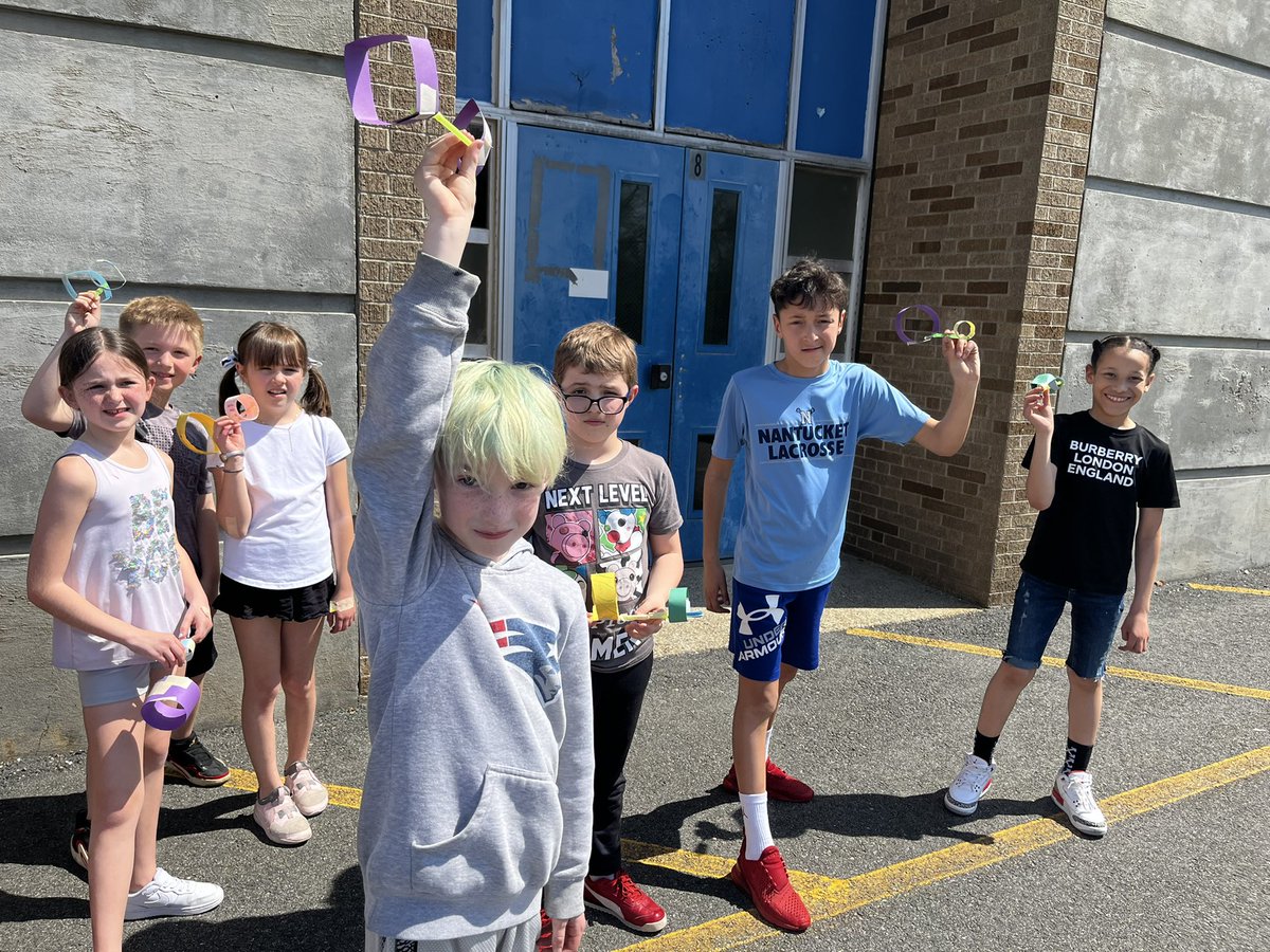 sheehan_kerry's tweet photo. STEM activity fun…A2 minds at work #WTAspirit #WPSspirit https://t.co/WdmKdmFSbd