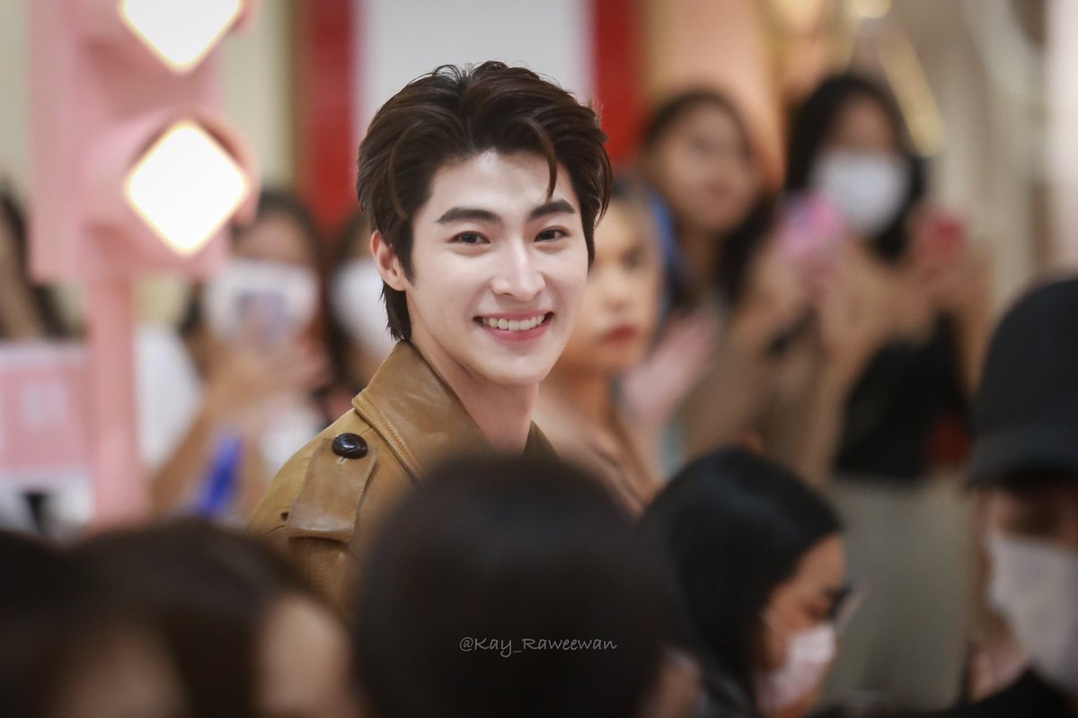 KayRawee59's tweet photo. มาช้า แต่ก็มานะ 💙
.
.
มาถึง งานก็เสร็จพอดี 😆😆
@bluepongtiwat_
#InMyTabby #CoachN
#Bluepongtiwat https://t.co/zNerMMvYCW