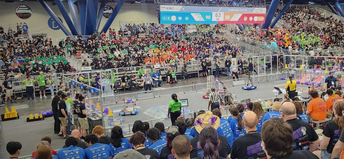 FRC910's tweet photo. Good morning Houston! We are only a few matches away from our first qualification match of the World Championship! Watch us on the #MilsteinDivision where we are competing with some of the best robots from all across the world. #FIRSTCMP #omgrobots ⚙️❄️
https://t.co/rXkDZPpNZJ https://t.co/AqIubvUR9s