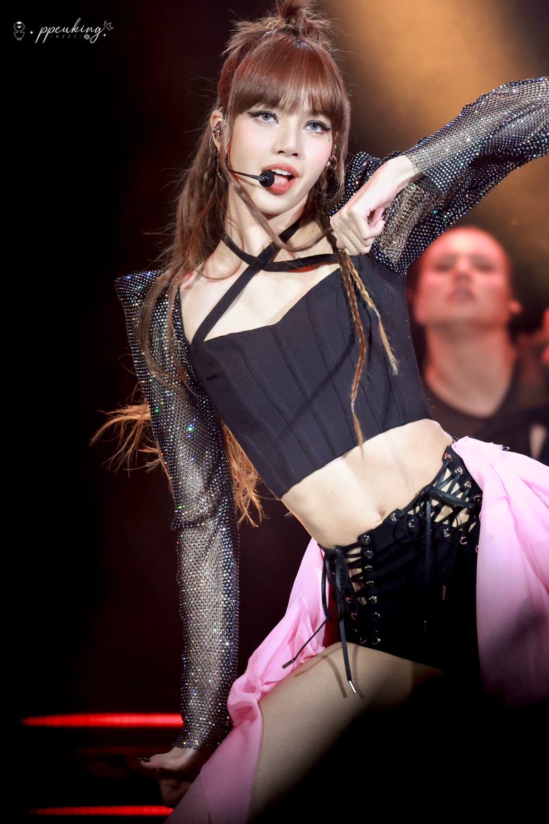 ppeuking327's tweet photo. [HQ] 230415 Coachella W1
LISACHELLA🔥🔥

#LisachellaIsHere
#Lisa #리사 #블랙핑크 #BLACKPINK https://t.co/Fmy3kLaAE1