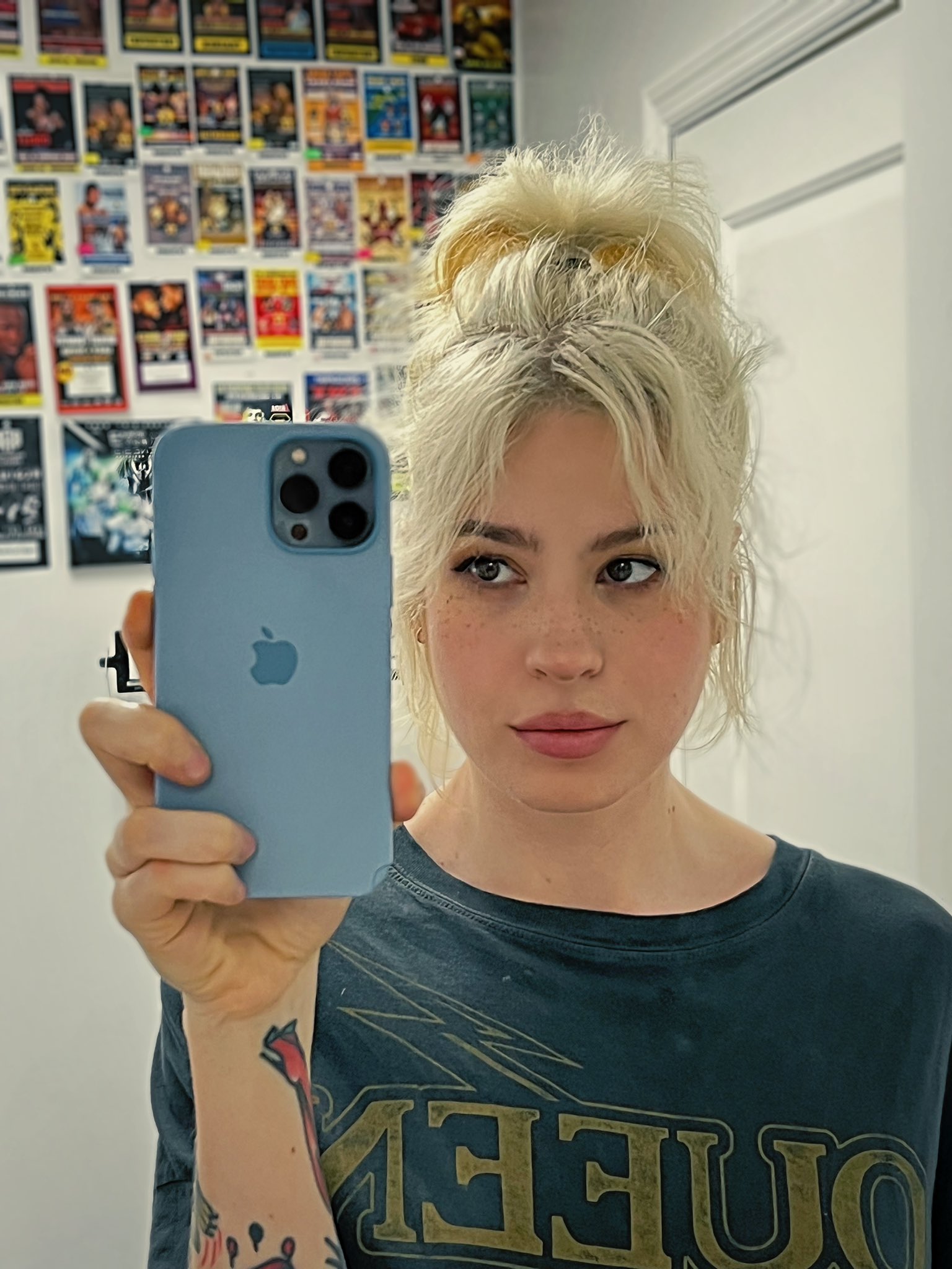 Anisa Jomha on Twitter: "Just wanted to actually show off the blonde