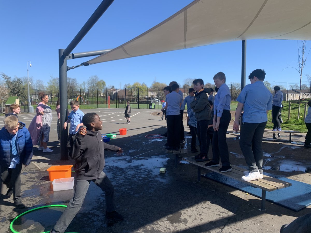 StJohnBoscoPS's tweet photo. Well done to P7 who raised an amazing ยฃ206.96 this afternoon! #teamsjb #schooljourney #fundraising #leaversdance #readingshed https://t.co/4usdYHH2Gh
