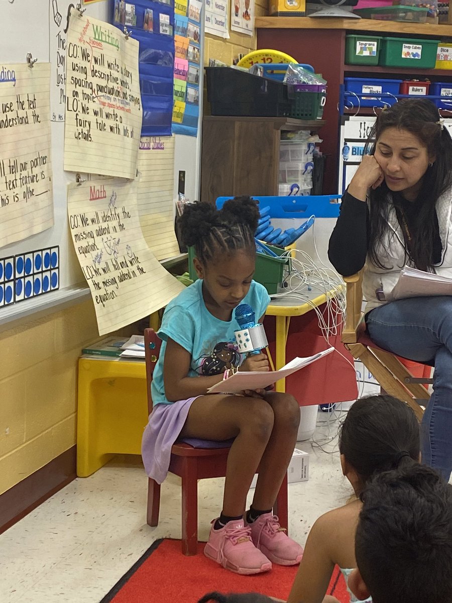 AustenGoodgion's tweet photo. Fairy Tales Sharing Day in Mrs. Goodgion’s 1st grade class!  Thank you Mrs. Kurian for the mic and adding greatness to our classroom!  #DCEStigers @brijslater @ShauntelBaldwin @kurianaapwcsed1 https://t.co/Y9TbZKoTec