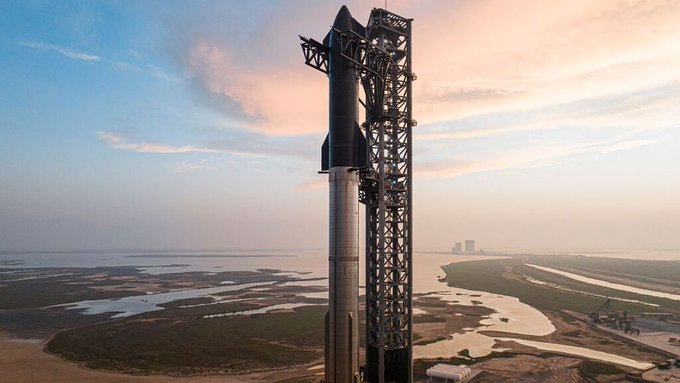 VijayPushkar3's tweet photo. Pollution to the atmosphere. Forget Mars, Musk, You just messed up #SpaceX https://t.co/qUomoa5HlF
