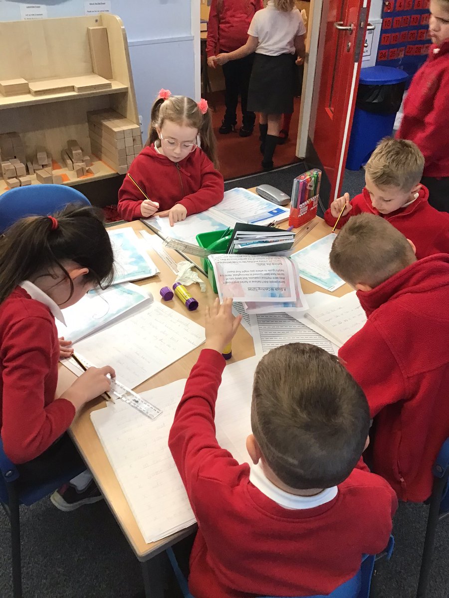 TheEllisY2's tweet photo. 🐉 Inspired by spotting so many dragons in school, Y2 have been busy writing their own guides about ‘How to Spot Dragons’. Did you know that they like to hide in PE cupboards? ✍️ #InspiringWriting #LiteracyTree #LoveWriting #LoveReading https://t.co/BBwlepiBGZ