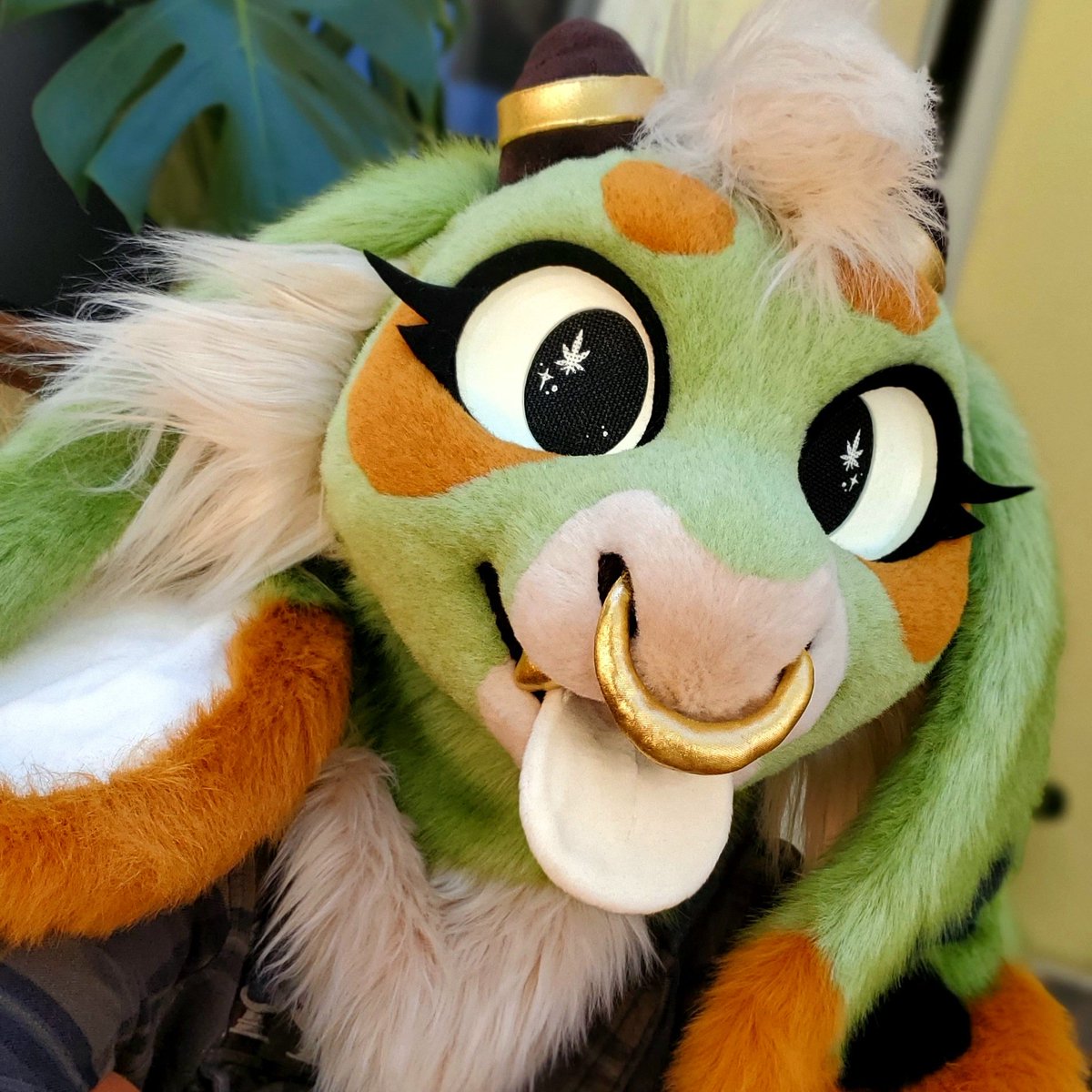 🌿Nug the joint dragon!🌿
420 pre-made auction
More info below⬇️
#fursuit #fursuitforsale #420day