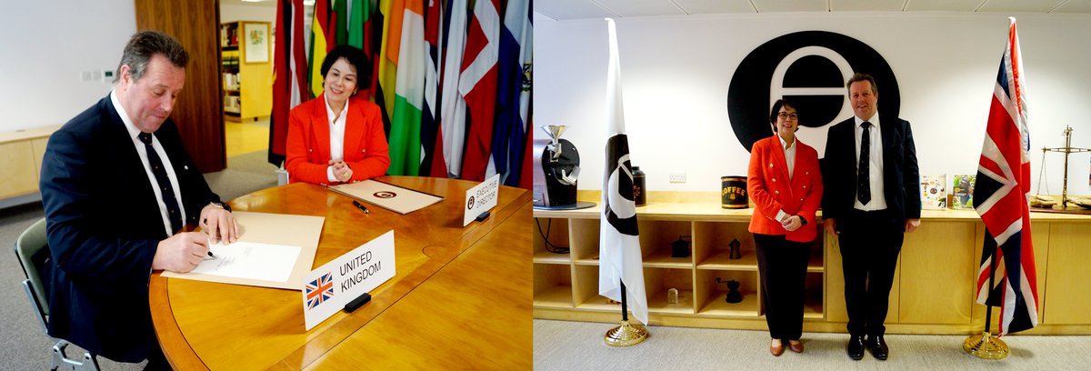 ICOCoffeeOrg's tweet photo. 20.4 @ICO HQ, Executive Director, Vanusia Nogueira welcomed Rt Hon Mark Spencer, Min of State for Food, Farming &amp; Fisheries (UK) who signed the new International Coffee Agreement towards a stronger cooperation to advance @coffee sector &amp; shape a prosperous future #coffeediplomacy https://t.co/CiXnpcNZ9s
