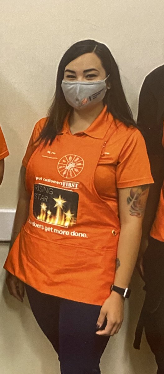 CXMBrittany's tweet photo. 1 year ago @RyneWheatley and ASM Kevin took a chance &amp; offered me the position of being Head Cashier! I never thought I’d leave MET. MET was home, MET was safe! But here I am living the dream as FES Brittany! A lot can happen in a year! #istilllovecrownbolt #livingtheorangelife https://t.co/Qke49OMT8k