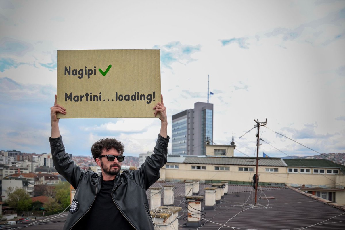 TrimSyla's tweet photo. Nagipi ✅
Martini…loading!

#TrimiMeParullë https://t.co/ZE5tAbnRsJ