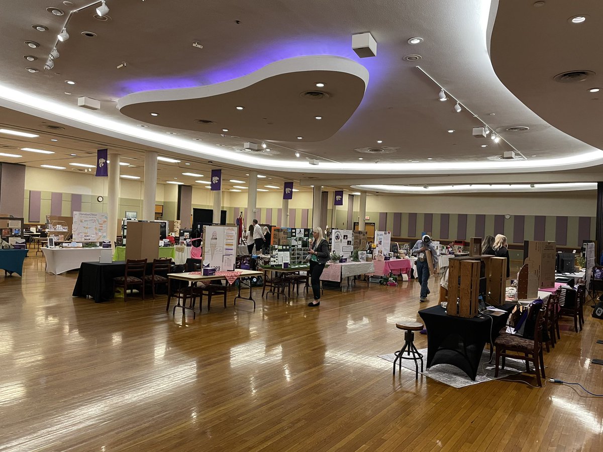 RepCoED's tweet image. It&apos;s Kansas Entrepreneurship Challenge day at Kansas State University! Our local Republic County YEC winner, Coal Creek Oufitters, is here and showing off why they were awarded highest honor. Chopping Block applied and was accepted as a wild card. @networkkansas