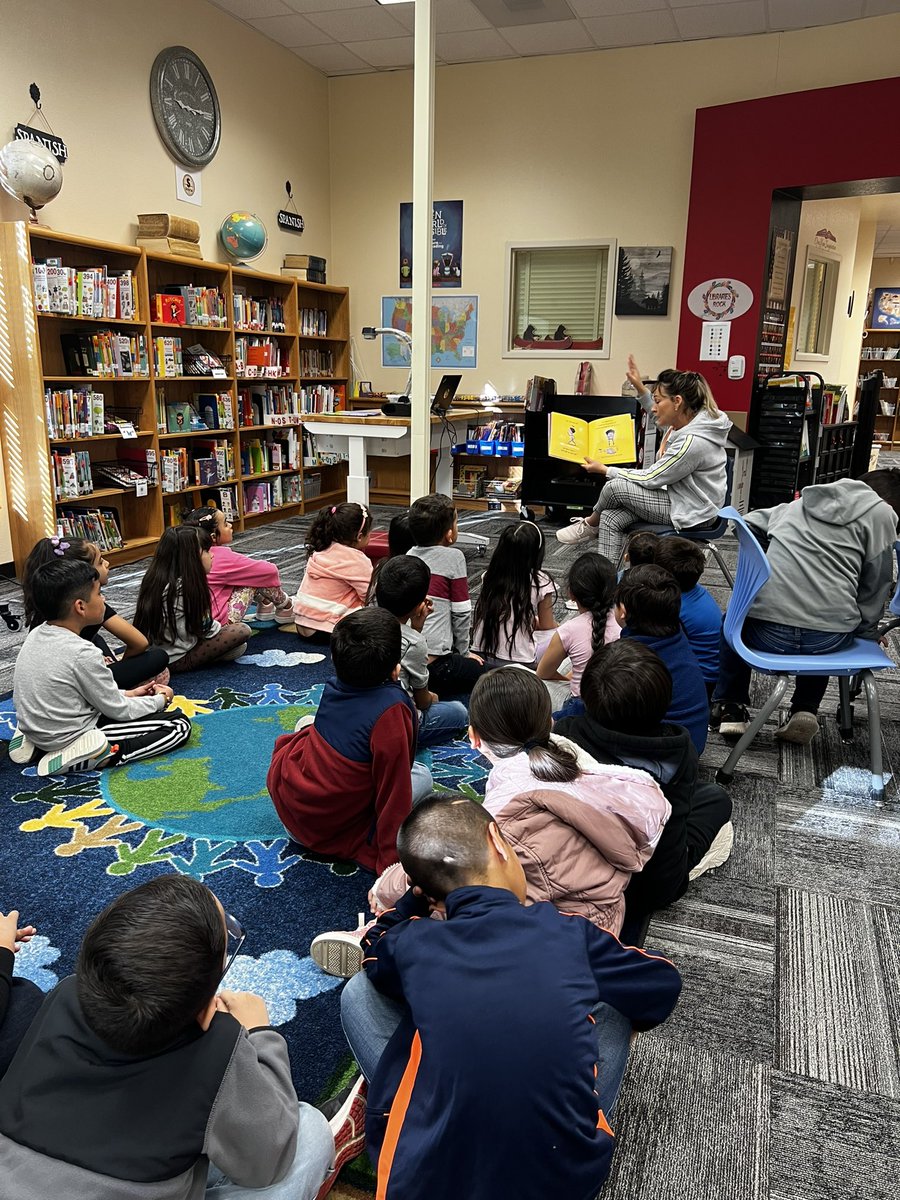 GoliadGrizzlyLibrary tweet media