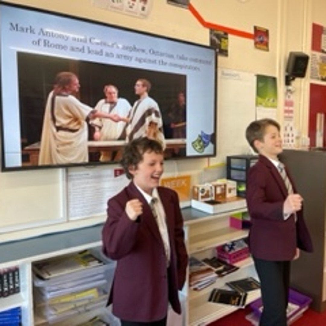 QKSKendal's tweet photo. Year 7 have been enjoying studying Julius Caesar by Shakespeare in their English lessons. They have been acting out scenes and really getting into the characters. #Enjoy #Shakespeare #JuliusCaesar https://t.co/VSeCtC4p3M