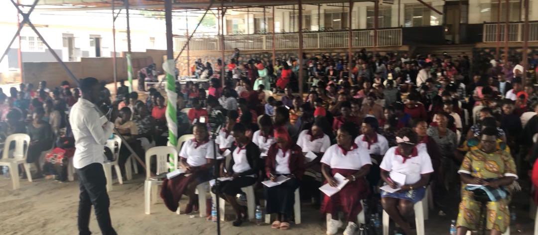 Teachers play an important role in nurturing skilled readers who love to read!

Today's #throwback is to September 2022, when we held a Guided Reading Workshop at Global Junior School, Mukono. It was a great success: about 120 schools were represented by over 350 teachers.

1/2