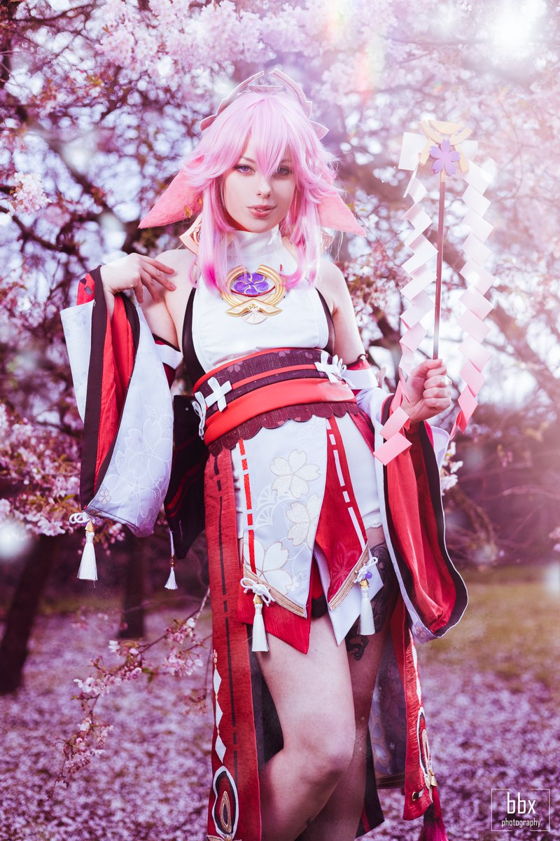 BbxPhotography's tweet photo. ✨I'd spend eternity with you ✨
Trying something new layout wise 🥰
With @Dejikocosplay and @kuramascorner 🌸
#cosplayshoot #cosser #genshinimpact #genshinimpactcosplay #photography #photoshoot #raidenshogun #yaemiko #eimiko https://t.co/T1ynNr1Hdt