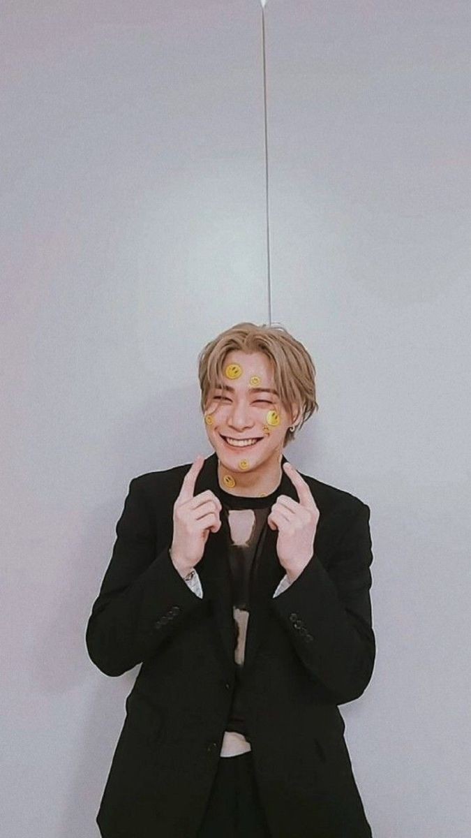 _ulalala_'s tweet photo. Rest In Love Moonbin 🥀🥺🤍🕊

#RestInPeaceMoonbin #AROHA #ASTRO https://t.co/Xg7pZD0qsv