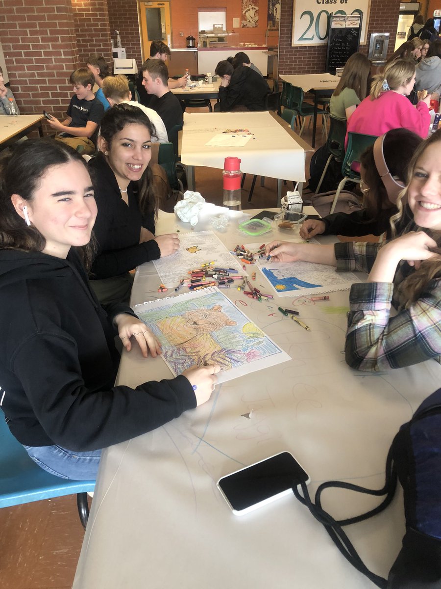 SSHSTweet's tweet photo. Taking a break from electronics at lunch! https://t.co/T53mvWBmzN