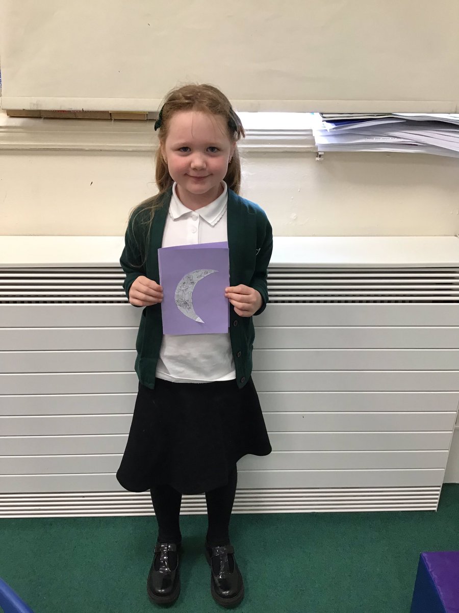Elton1P's tweet photo. What a wonderful afternoon making Eid cards for our family and friends. https://t.co/jjITCbUyaf