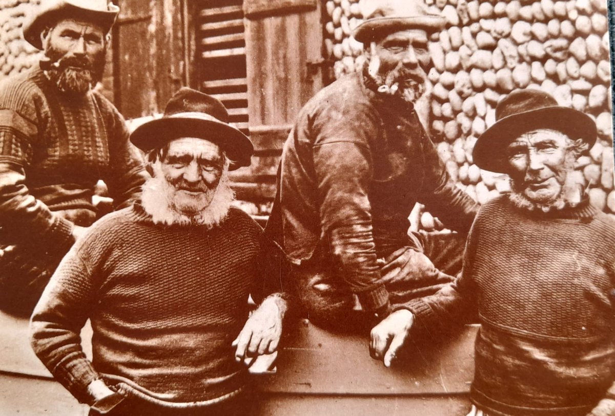 New publicity shots. I'll be honest, the new look is a bit of a departure for The Silver Darlings, but the neck beards are certainly eye-catching 🤔 😂  #shanty #folk #womensupportingwomen #wellermansong #sailing #southendonsea
