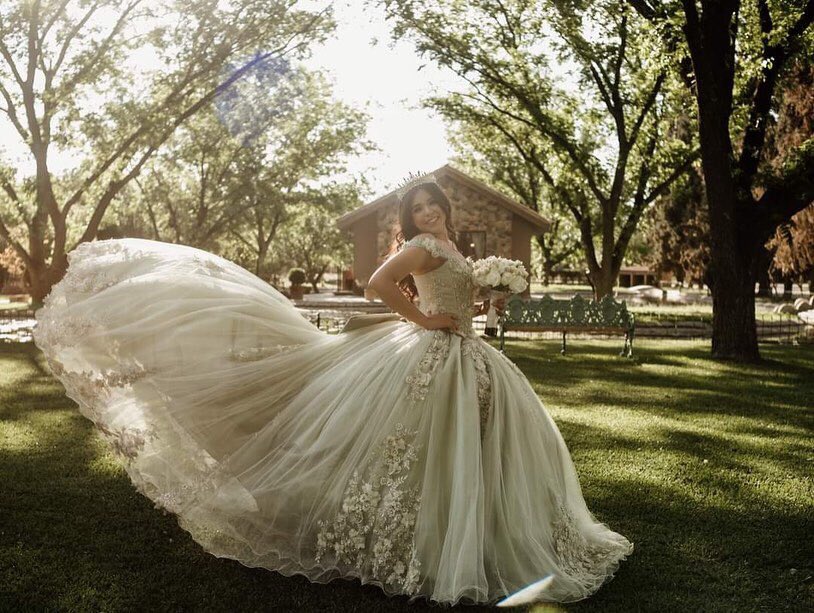 Dreams come true 🧡 

Ven y vive el evento más importante de tu vida en el lugar más bonito de La Laguna

Te compartimos info 
📱 8712519534
📱 8711545684

Fotografía #AnyluÁlvarez

#HaciendaMiRanchito✨