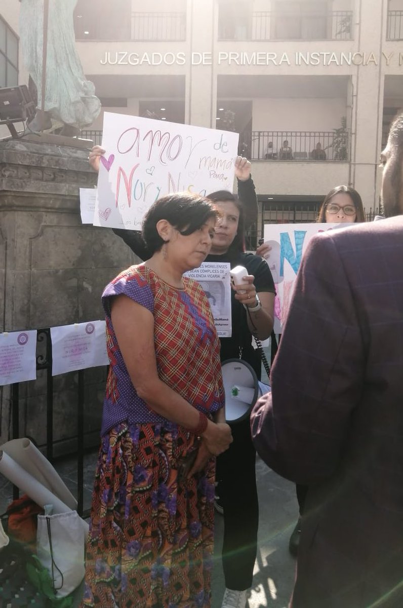 En Morelos cuando un padre sustrae a su hijo, se criminaliza a las mujeres que denuncian, prolongan los juicios por años, sin que la autoridad se haga responsable y luego le piden a los niños oprimidos que resuelvan el juicio. #RegresenaNisayNurConSuMamá #NoMásViolenciaVicaria