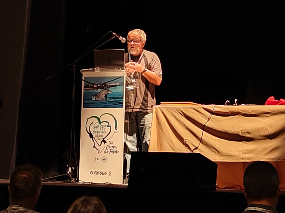 melanthropics's tweet image. Mandy McMath Conservation award goes to the wonderful Bernd Wursig 
@EuroCetSoc 

#ECSconference2023