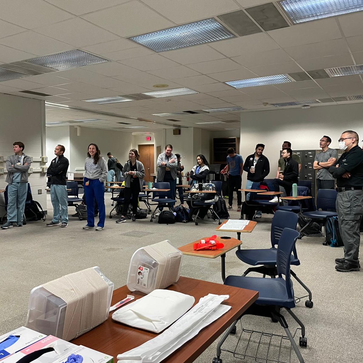 UHCMC_ED's tweet image. Another great Disaster Day in #EMconf learning the ins &amp;amp; outs of triaging, surge plans, &amp;amp; managing disaster situations thru simulation. Huge thanks to our dedicated Prehospital/Disaster Med team for putting it all together! #disasterprep #readyforanything #CLErising #Believeland