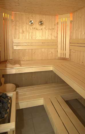 valiantstep's tweet photo. #foursquare 17:00 #dell sauna VERSUS serre #deserres anglophone francophone canadians 🍁🍁#grandouest VS #grandest @topito_com #nickhornby @puyogk nicolasmonfort  https://t.co/Bk86W7tKiF facebook stephanemontfort #april #Thursday 20/04 #SaintNazaire #Greenhouse VS #pinterest https://t.co/2ZUgIE98Rd