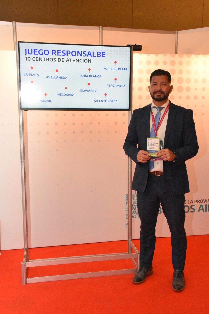 JResponsableBA's tweet image. El Programa participó en la expo @sagselatam. 
El Dir, Mauro Guevara, estuvo presente en el stand de @LoteriaBA acompañando al presidente @OmarGaldurralde,la Vice,@Lali_Garcia_ y el Sec. Ejecutivo,Carlos Gallo. 

Además, Guevara disertó en un panel sobre #JuegoResponsable.