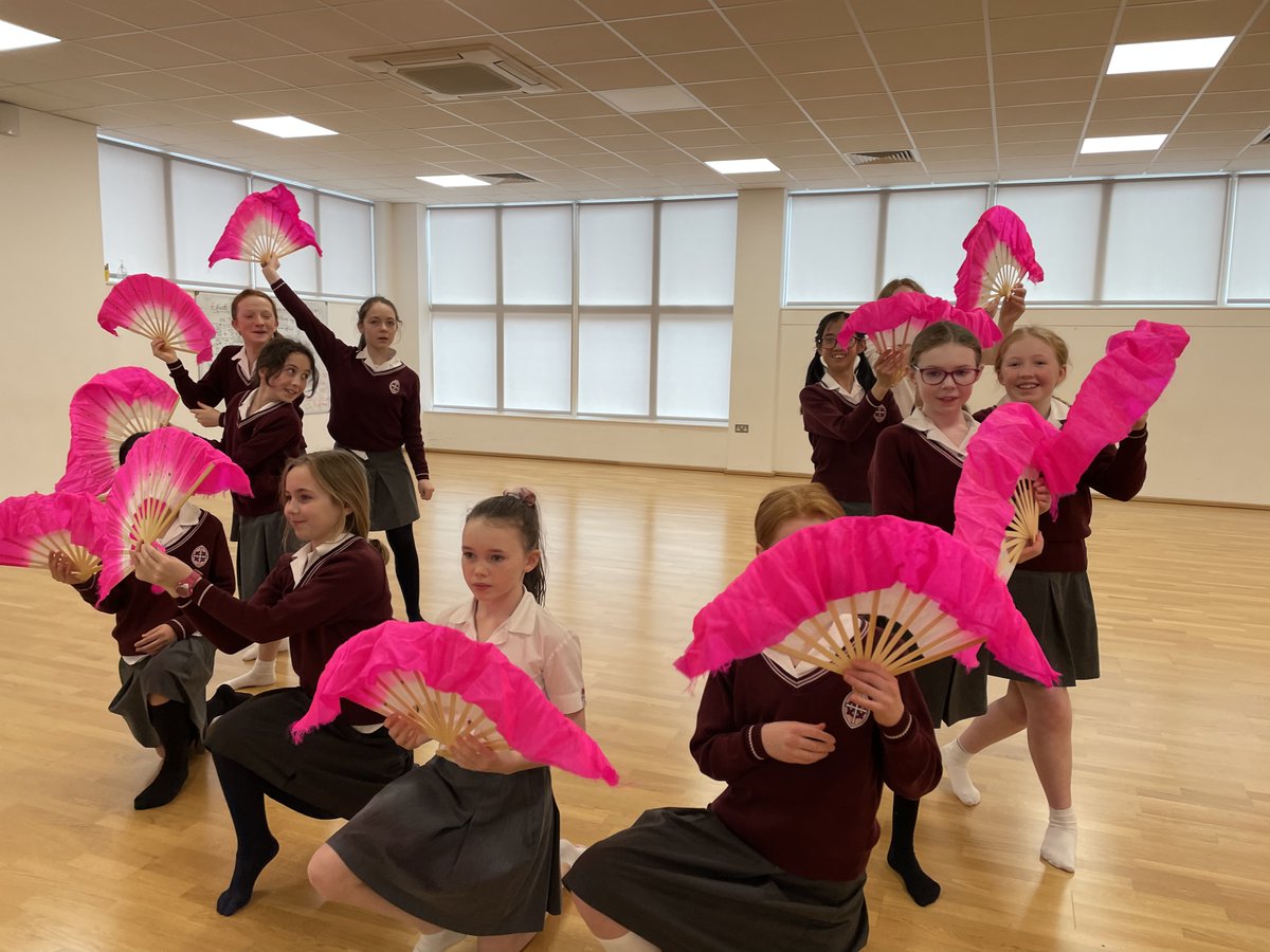 SHSK Languages tweet media