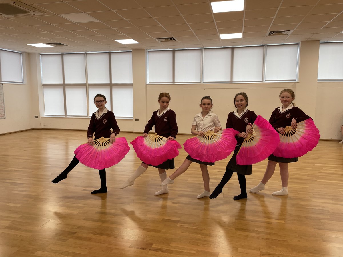 SHSK Languages tweet media