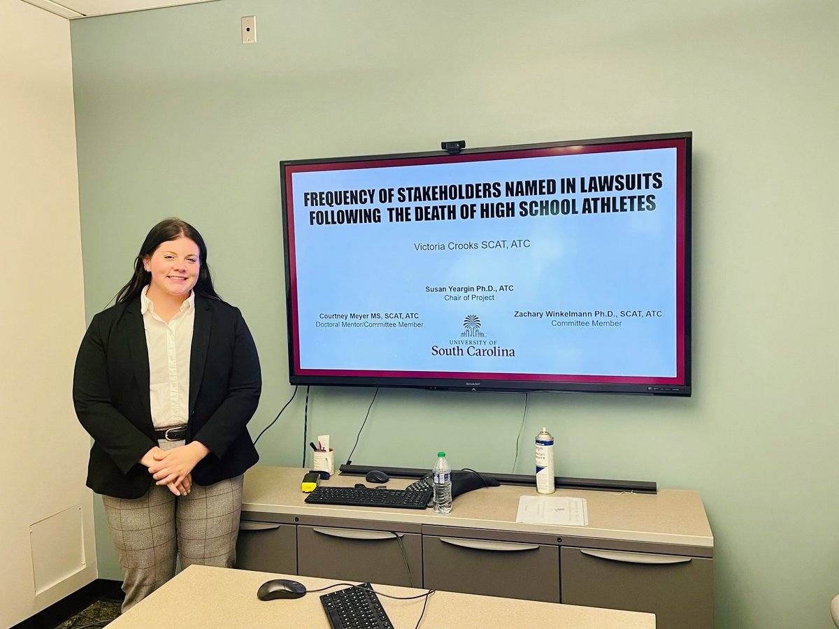 Congratulations to 2nd-year post-professional AT student Victoria Crooks on successfully defending her master's research project! #GamecockAT