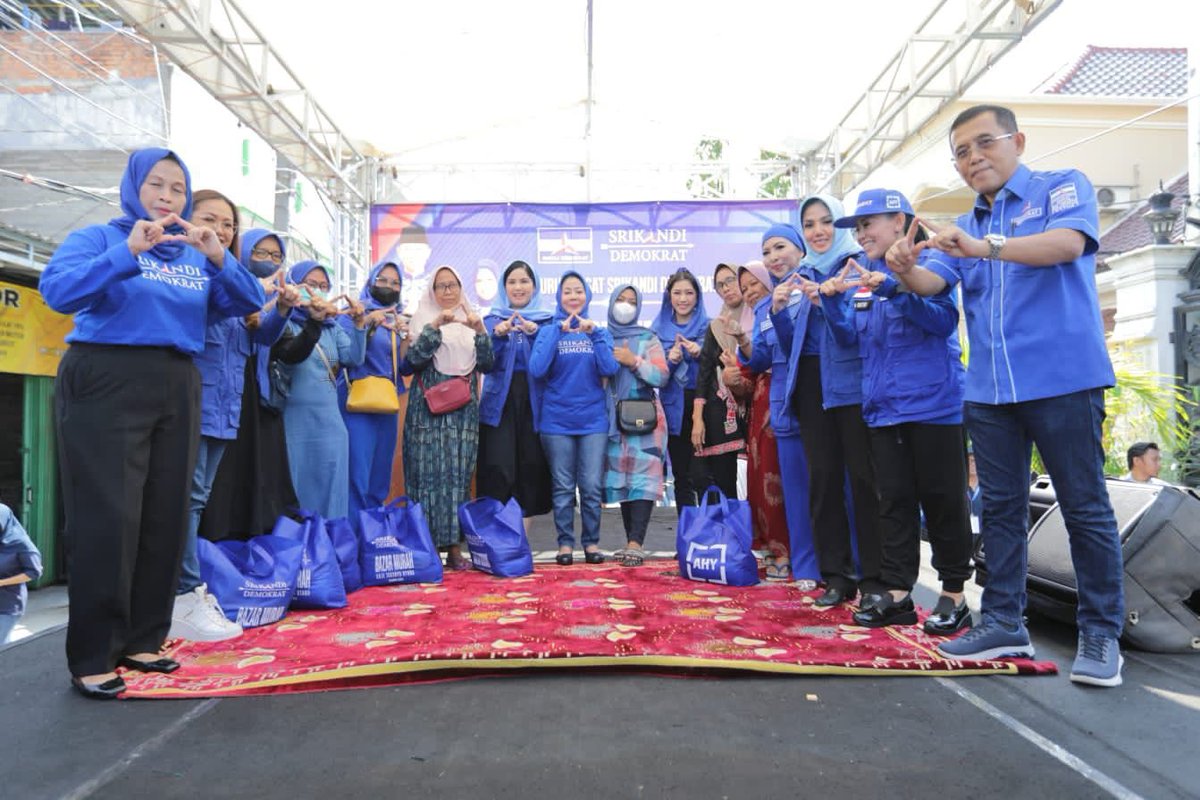 SiNopal06's tweet photo. Rilis *Berbagi 2.024 Paket Sembako Murah, Annisa Pohan: Ini Wujud Kepedulian Srikandi Demokrat Kepada Masyarakat*

#ahy #agusyudhoyono #annisapohan #srikandidemokrat #jakarta https://t.co/jmivwcbDdo