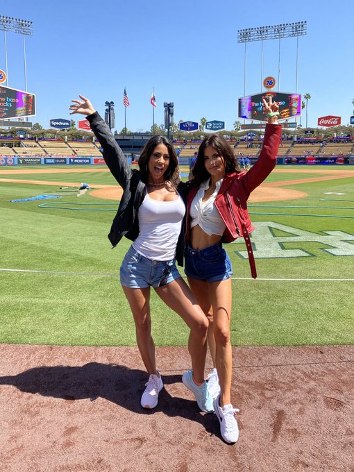 Baseball game in LA with one of my favorite humans @TheRealAliLee  ✔️!!! Thank you @Dodgers for a fun<a href="/tag/models"class="tags"><span>#models</span></a><a href="/tag/redvelvet"class="tags"><span>#redvelvet</span></a><a href="/tag/modeling"class="tags"><span>#modeling</span></a><a href="/tag/xmas"class="tags"><span>#xmas</span></a><a href="/tag/bikinitime"class="tags"><span>#bikinitime</span></a>