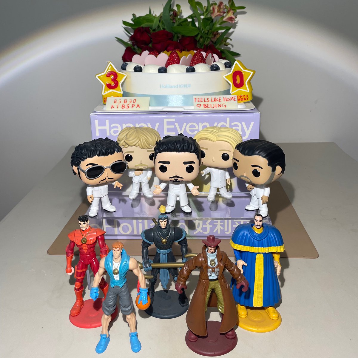 nkaos's tweet photo. Happy 30th Anniversary💙💗🤍❤️💛
u guys are always welcome in China!!!!!
Feels like home❤️Beijing
#KTBSPA #BSB30 #BACKSTREET30YS #BSB30YEARS #BSBtogether #BACKSTREETBOYS
@backstreetboys @kevinrichardson @brian_littrell @aj_mclean @howied @nickcarter https://t.co/N0Yr00Vj0j