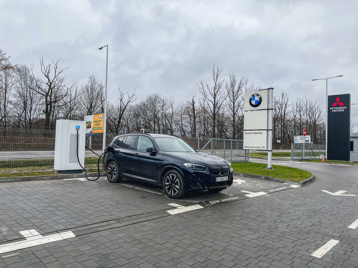 GoToUgreen's tweet photo. Due to our partnership with the official #BMW dealer, a new fast charging location with a certified 120 kW @ABBelec charger has been launched! The charger is connected to the GO TO-U software⚡️ https://t.co/VswCJ50CIp