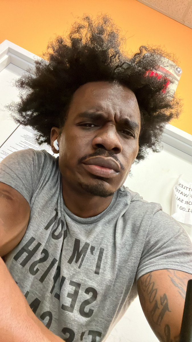 Rwenshaun tweet media