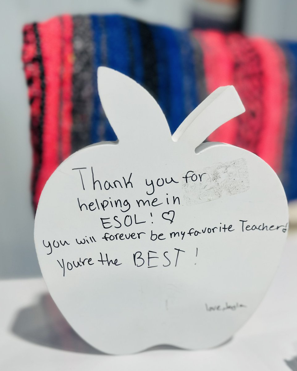 DRCLAUDIAMTZ1's tweet image. Returning back to work with this gift brought tears to my eyes. ❤️🥰#TheWarriorway  #Multilingualprogram