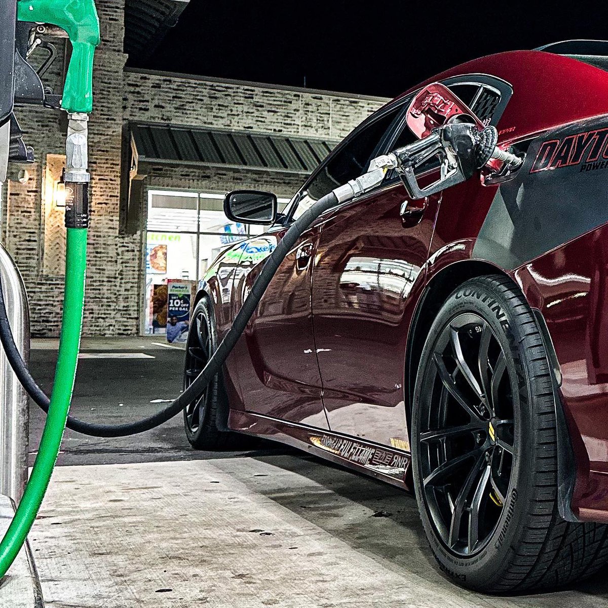 octanered392's tweet photo. Hi Guys! #ThirstyThursday ๐ญ. If you dread going to the gas station...Use this link or enter my promo code EWV57J to get an extra 15ยข/gal cash back on gas on your first fill-up: https://t.co/HsAj3SY328
@upside #saveatthepump #octanered392 https://t.co/I8a4gIsGp3