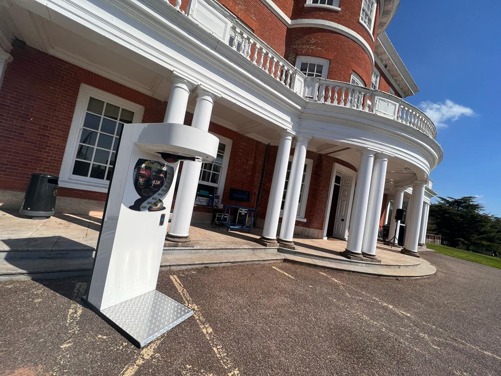 JMEnts1's tweet image. Our staff also headed to Bicton College today ahead of an outdoor event! 

Here we provided our High Striker, Punch Machine and Coconut Shy Stall. 

#events #eventhire #punchmachine #highstriker #coconutshystall