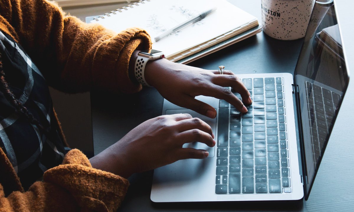 NRGInstitute's tweet photo. 🧠💡 Learn more about NRGI's free training courses this year. No matter where you are, there are three online interactive options:

#MOOC: https://t.co/bV7TJuoJhE

NRGI+@CCSI_Columbia's course on how to #NegotiateBetter:
https://t.co/BzffJGVH7t

#Petronia:
https://t.co/VucCDx9rpE https://t.co/u8FQcaYtgl