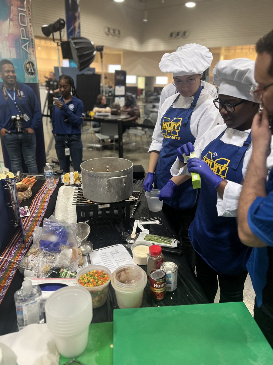 Houston ISD CTE tweet media