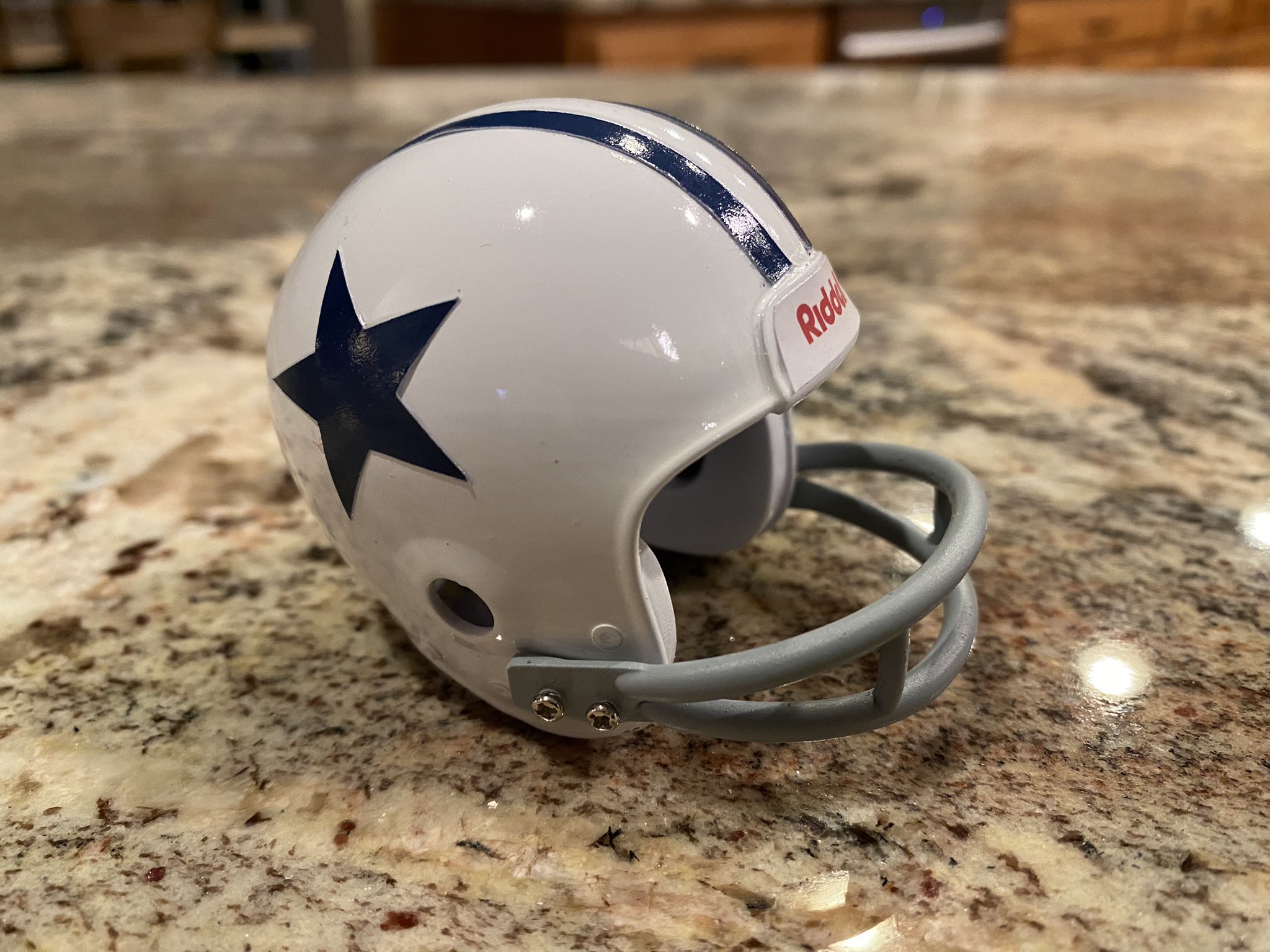 Ban 1 Helmet NFL on Twitter "Work has been a killer for me lately, but