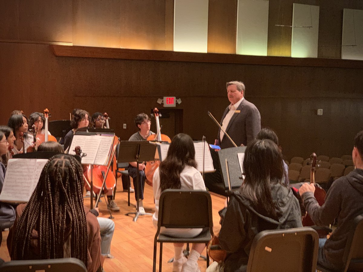 TMHSOrchestra's tweet photo. The orchestra is at Baylor University working with Dr. Alexander this morning! @TISDTMHS @FineArtsTomball https://t.co/CL4LDbpkgA