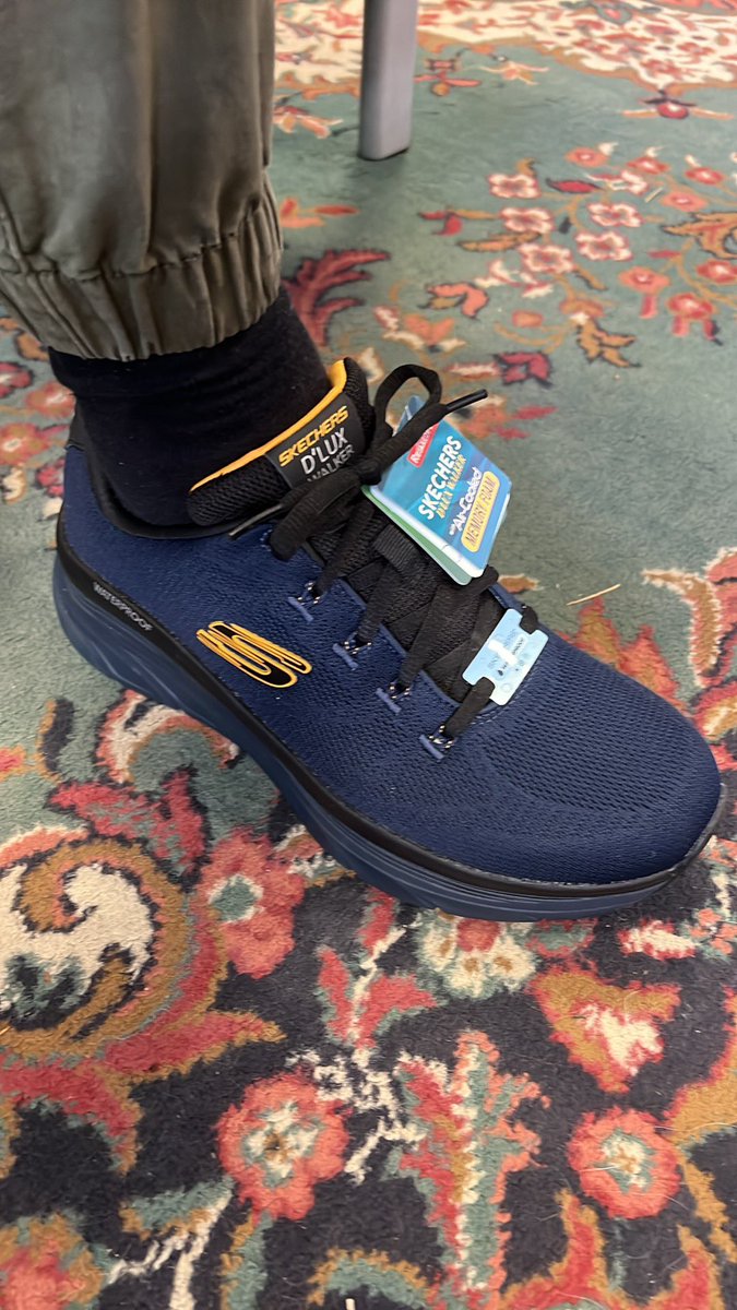 AndreaHardware's tweet photo. Skechers disponibili da Cappetti Calzature  https://t.co/PWSiaXqtnY https://t.co/L0EFtoviI9