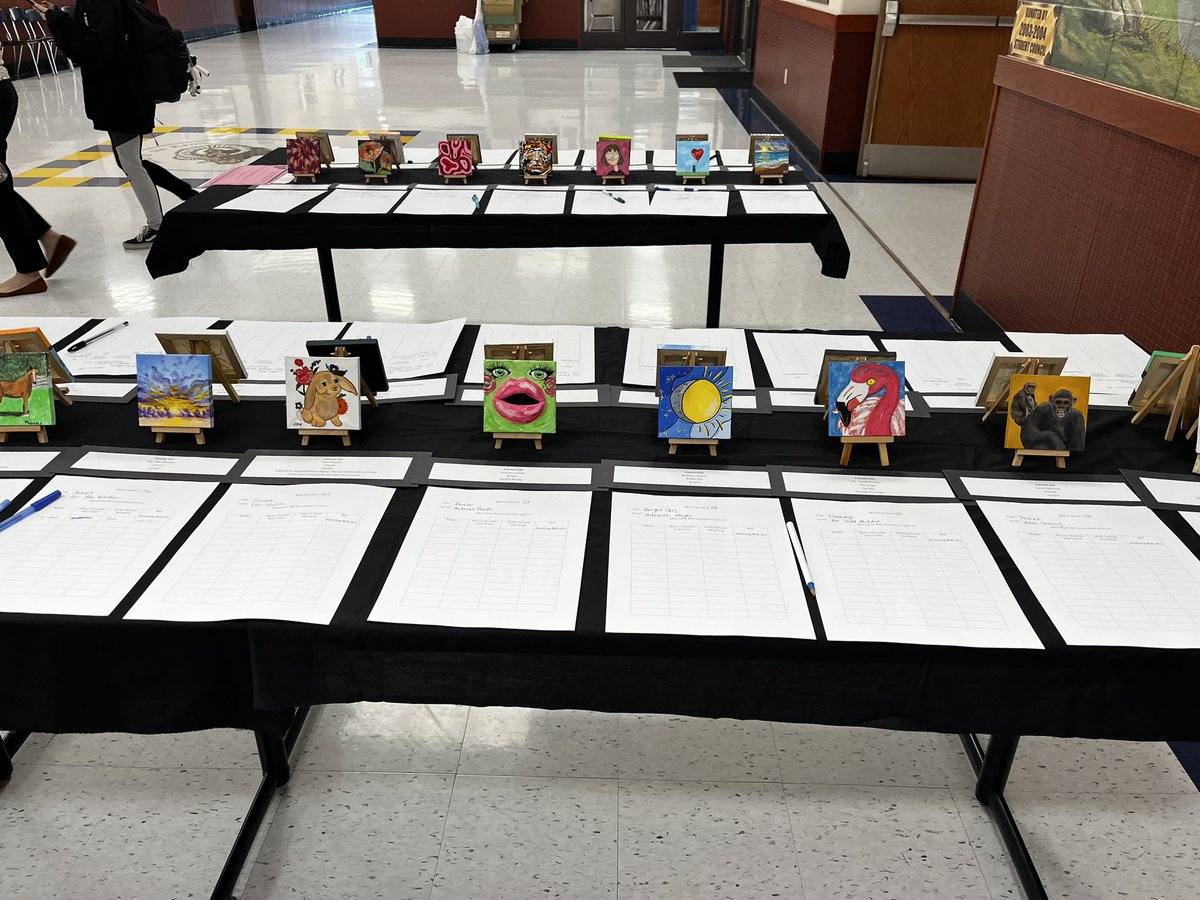 KDHS has an art fair, place bets in the main lobby?