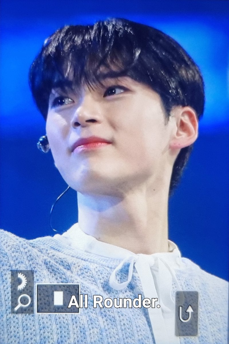 allrounder_shb's tweet photo. 230420 파이널 
데뷔 축하해 #성한빈 #SUNGHANBIN
#BOYSPLANET #보이즈플래닛 https://t.co/9j76PGOQyd